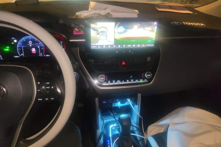 Used Toyota FRONTLANDER 2023 2.0L Smart Electric Hybrid Dual-Engine Leading Edition Audio And AC Panel