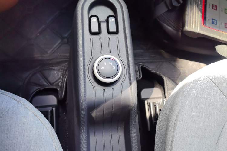 Used Wuling Hongguang MINIEV 2022 Macaron Premium Model – Lithium Iron Phosphate