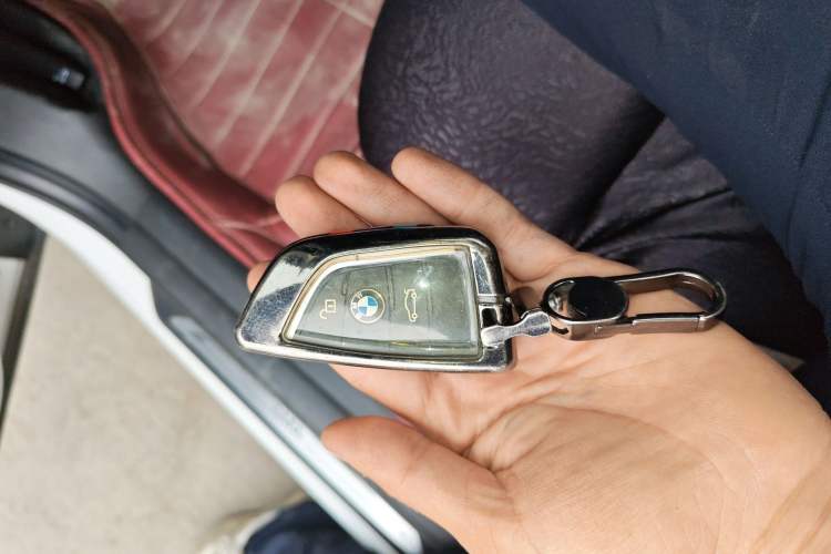 Used BMW 1 Series 2017 118i Sport Edition Vehicle Key