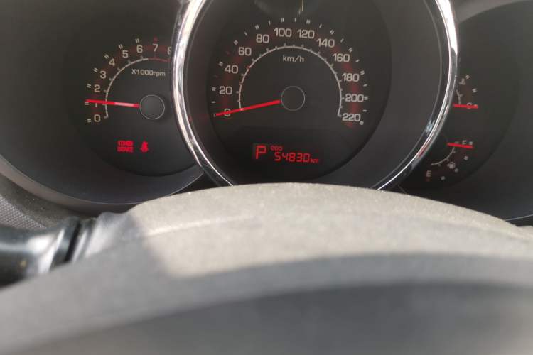 Used Kia Soul 2013 1.6L AT Premium Odometer Close Up