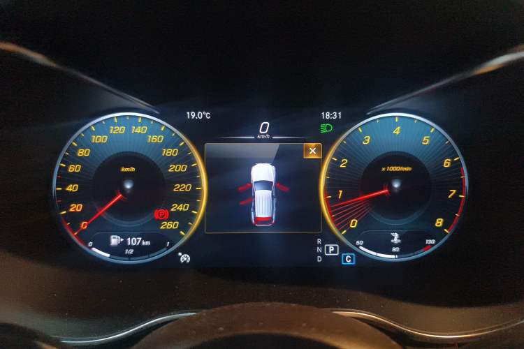 Used Mercedes-Benz GLC 2020 GLC 260 L 4MATIC Luxury Model Instrument Cluster