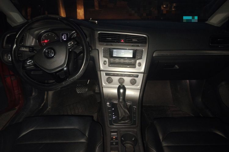 Used Volkswagen Golf 2015 1.4TSI Automatic Luxury Model
