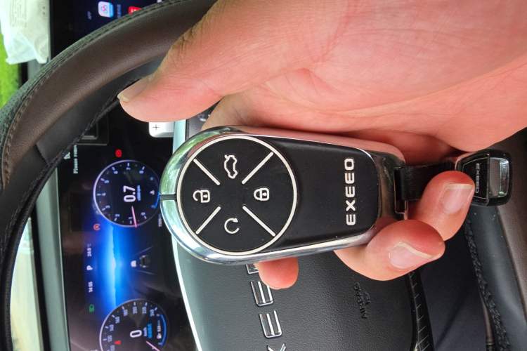 Used EXEED Lingyun 2025 Model 300T Two-Wheel-Drive Moonlit Night Edition Vehicle Key