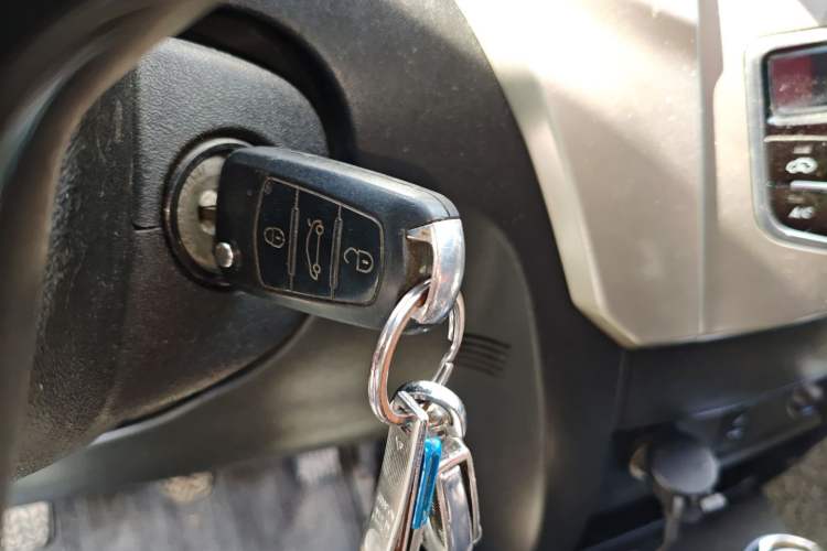 Used Haval H1 2016 Red Label 1.5L Manual Luxury Model
