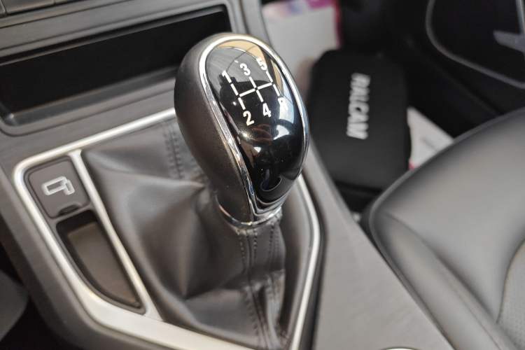 Used Geely Auto Vision 2020 Revised 1.5L Manual Asian Games Edition
