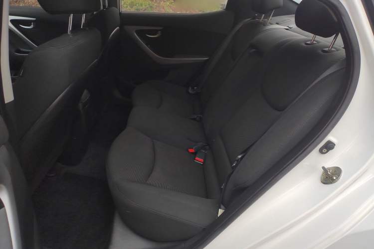 Used Hyundai Elantra (5th Generation / Langdong) 2016 1.6L Automatic Prestige Model Left Rear Seat