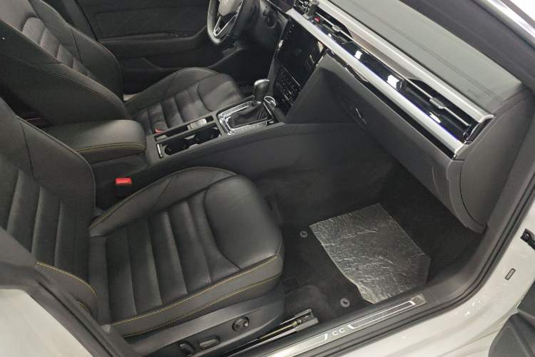 Used Volkswagen FAW-Volkswagen CC 2021 380TSI Striking Edition
