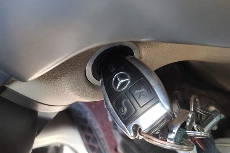 Used Mercedes-Benz M-Class 2012 ML 300
