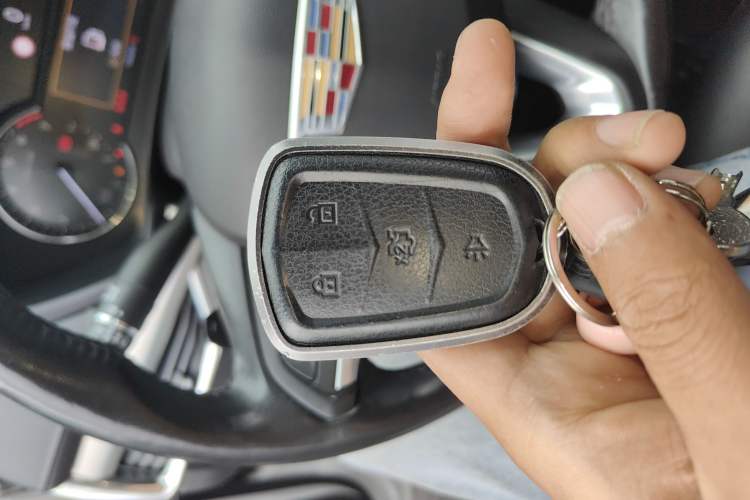 Used Cadillac XT4 2020 28T Two-Wheel-Drive Leading Version