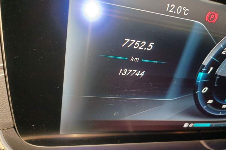 Used Mercedes-Benz E-Class 2016 E 200 L
