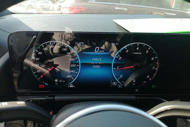 Used Mercedes-Benz GLA 2022 Second Facelift GLA 200 Instrument Cluster