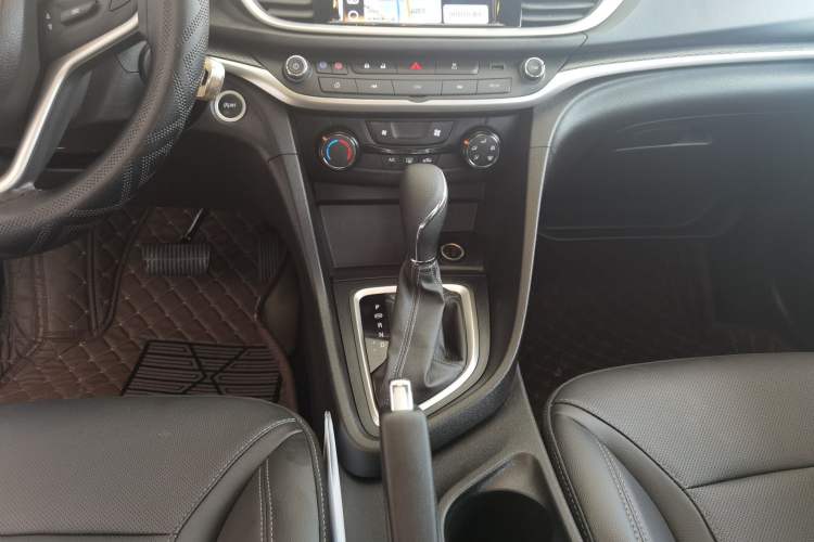 Used Buick GT 2021 Revised Version Flagship 1.5L Automatic Elite Edition Gear Lever