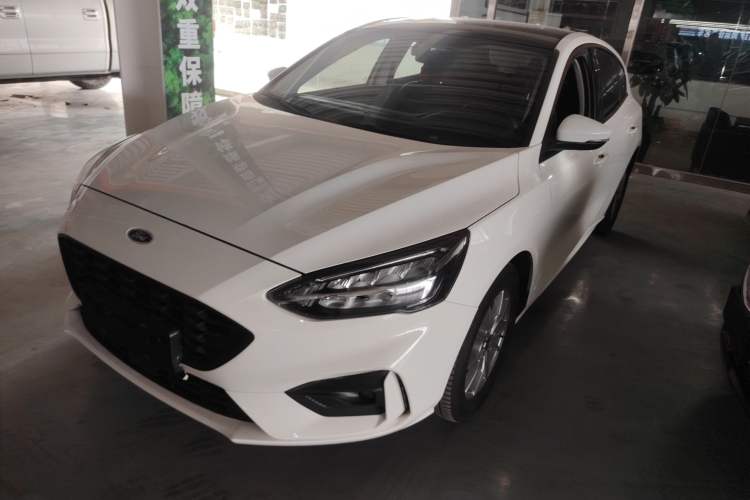 Used Ford Focus 2021 Hatchback EcoBoost 180 Automatic Titanium Edition