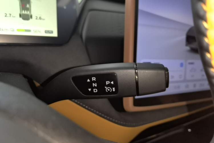 Used Deepal SL03 2025 Pure Electric Sports Car Gear Lever