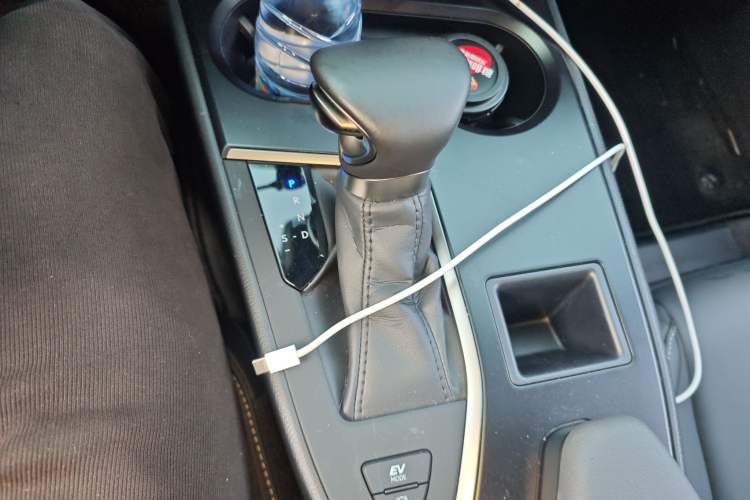 Used Lexus UX 2022 260h Explore-Edition