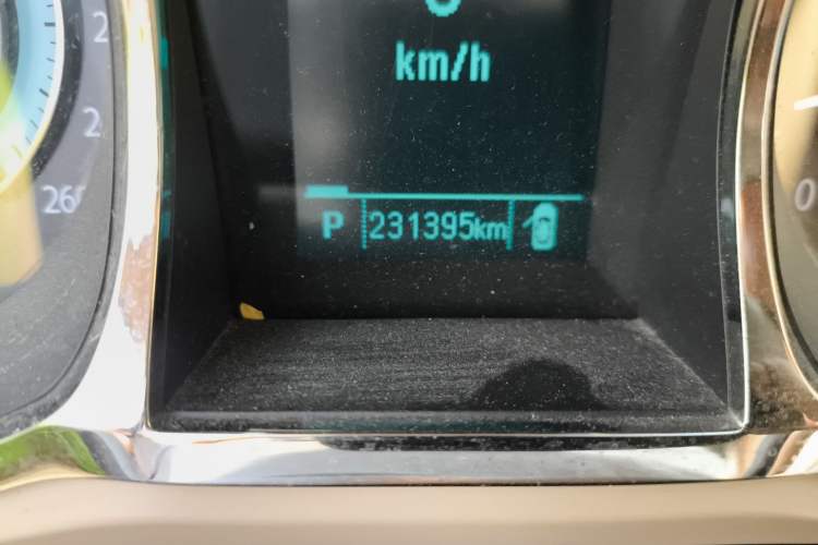 Used Buick LaCrosse 2012 2.4L SIDI Elegant Edition Odometer Close Up