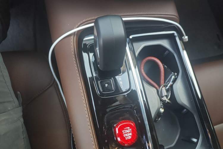 Used Volvo S60 New Energy 2023 T8 All-Wheel Drive Long-Range Zhiyi Luxury Edition