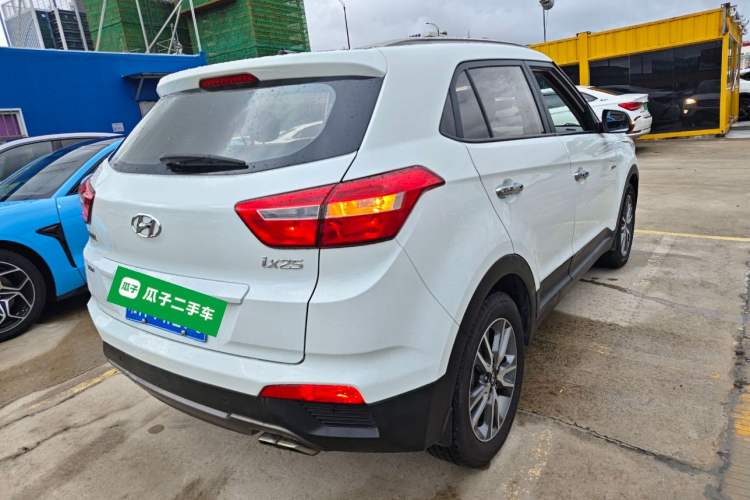 Used Hyundai ix25 2016 1.6T Dual-Clutch Two-Wheel Drive Smart GLS Model
