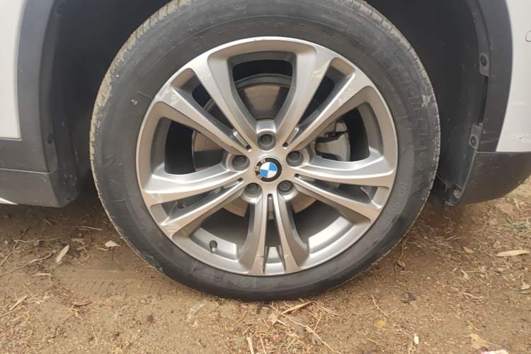 Used BMW X1 2018 sDrive18Li Luxury Model
