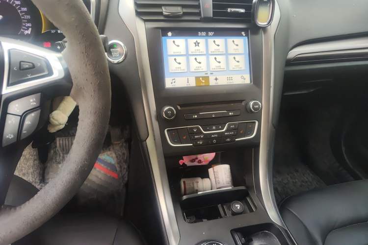 Used Ford Mondeo 2017 EcoBoost 180 Luxury Model
