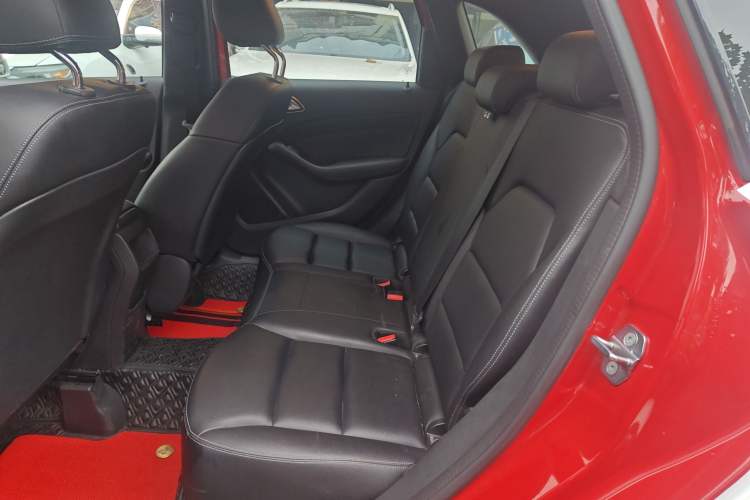 Used Mercedes-Benz B-Class 2019 B 200 Sport Edition Left Rear Seat