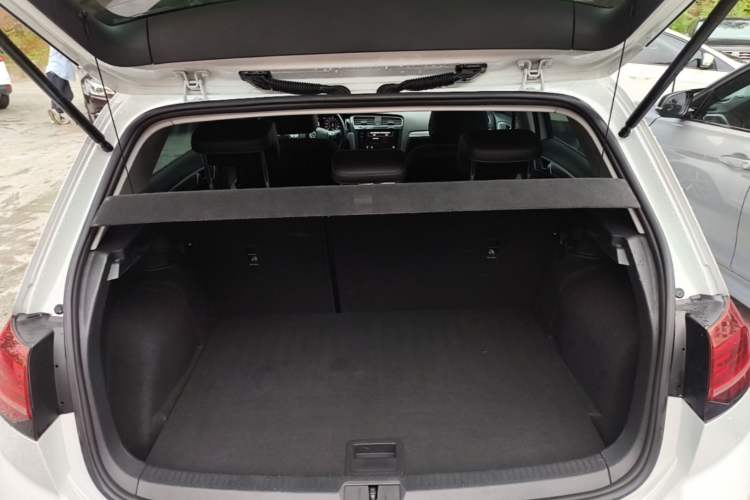 Used Volkswagen Golf 2020 Zhiai Edition 280TSI DSG Comfort Model
