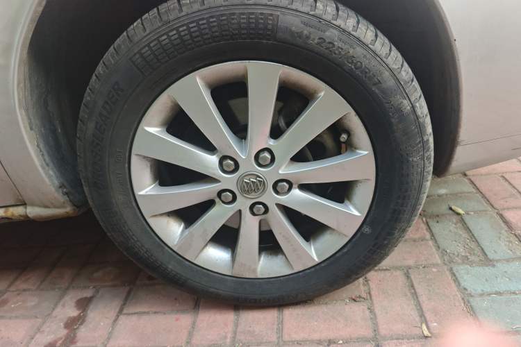 Used Buick GL8 2014 2.4L Classic Edition