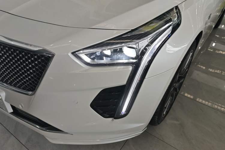 Used Cadillac CT6 2022 28T Prestige Edition Left Front Headlight