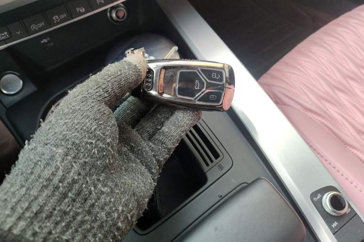 Used Audi A4L 2020 40 TFSI Luxury Dynamic Model
