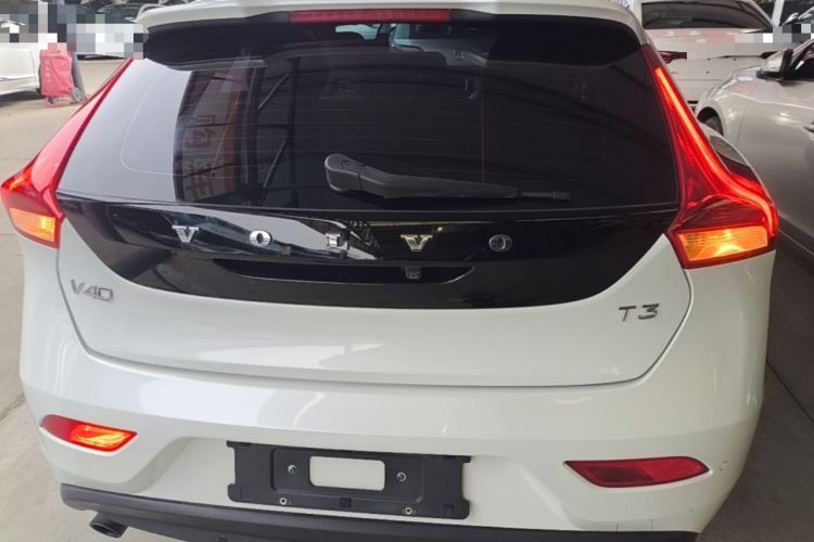 Used Volvo V40 2019 T3 Zhiyi Edition
