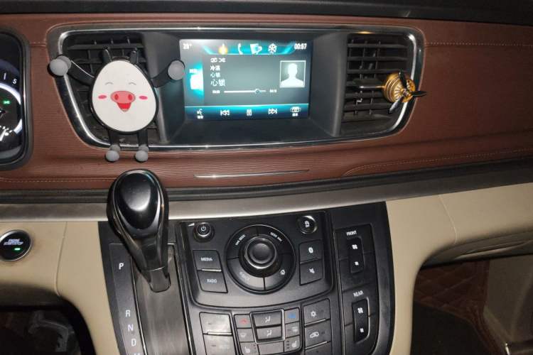 Used Buick GL8 2017 25S Prestige Version China V Standard Audio And AC Panel