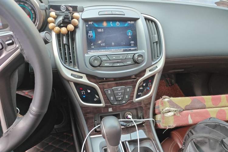 Used Buick LaCrosse 2014 2.0T SIDI Elite Tech Version Audio And AC Panel