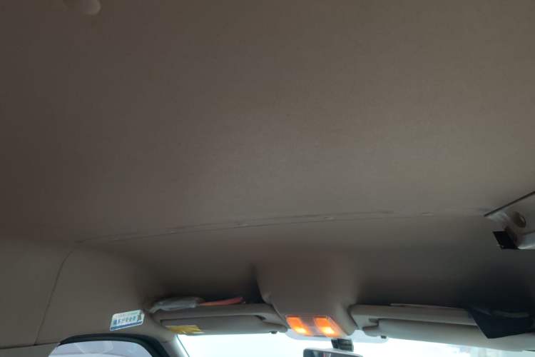 Used SAIC MAXUS Xintu V80 2021 2.0T Manual Classic Aoyuntong Long Wheelbase Mid-Roof 6/7/8/9-Seater
