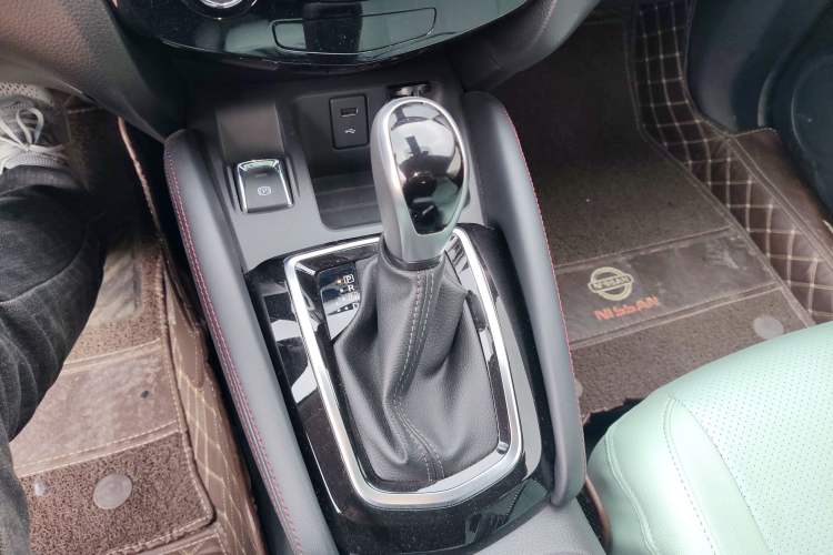 Used Nissan Qashqai 2022 2.0L CVT XV Smart Enjoyment Version Gear Lever