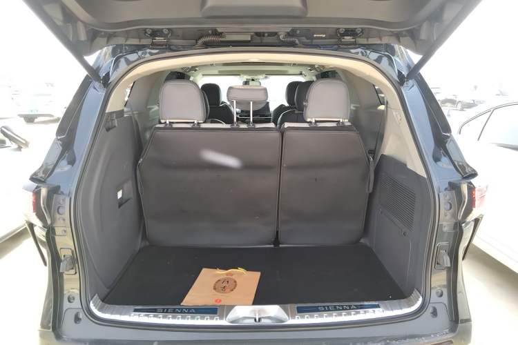 Used Toyota SIENNA 2021 2.5L Hybrid Comfort Edition