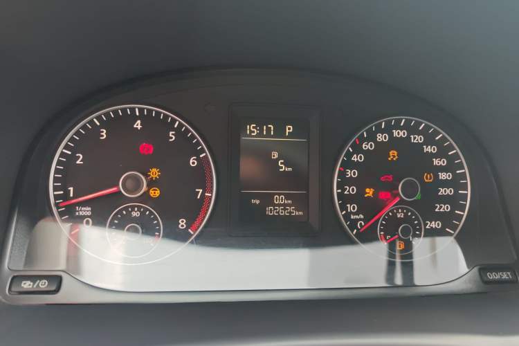 Used Volkswagen Touran 2015 1.4T DSG Comfort Edition 5 Seats Instrument Cluster