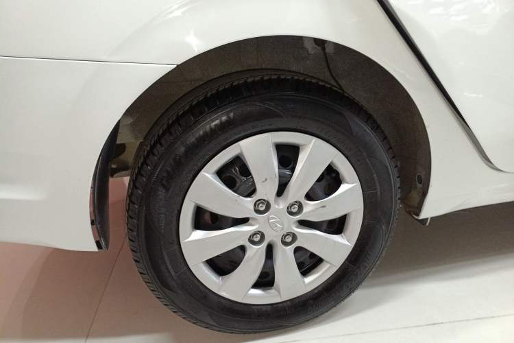 Used Hyundai Verna (older generation) 2017 1.4L Manual Refreshed Version China V Standard
