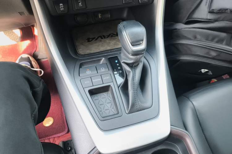 Used Toyota RAV4 2020 2.0L CVT Two-Wheel Drive Fashion PLUS Edition