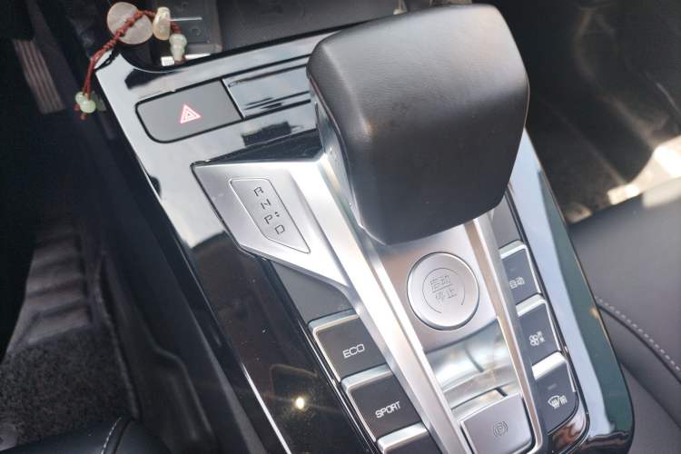 Used BYD Yuan New Energy 2019 EV535 Smart Connect Trendsetting Model
