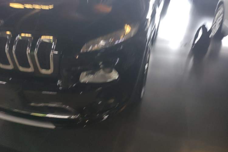 Used Jeep Cherokee 2017 2.4L Superior Edition Left Front Headlight