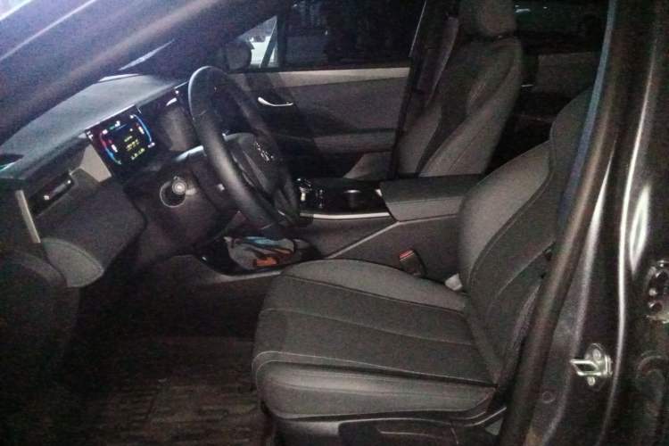 Used BYD Qin PLUS 2025 DM-i Smart Drive 55KM Leading Model
