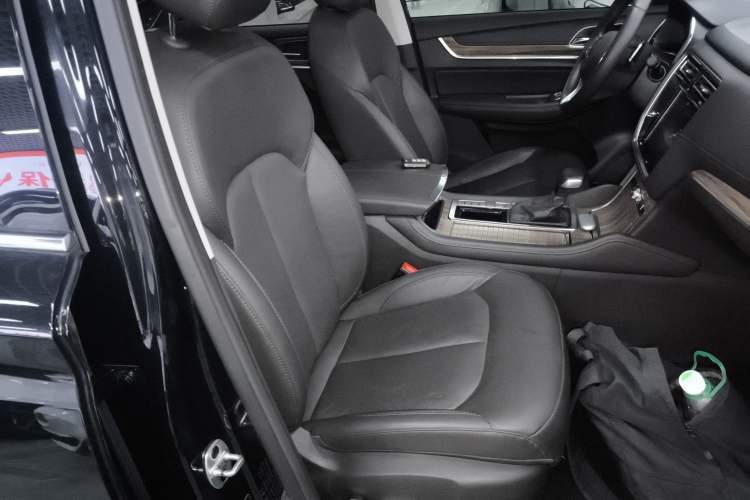 Used Roewe RX8 2019 30T Smart Connectivity Two-Wheel Drive Supreme Flagship Edition