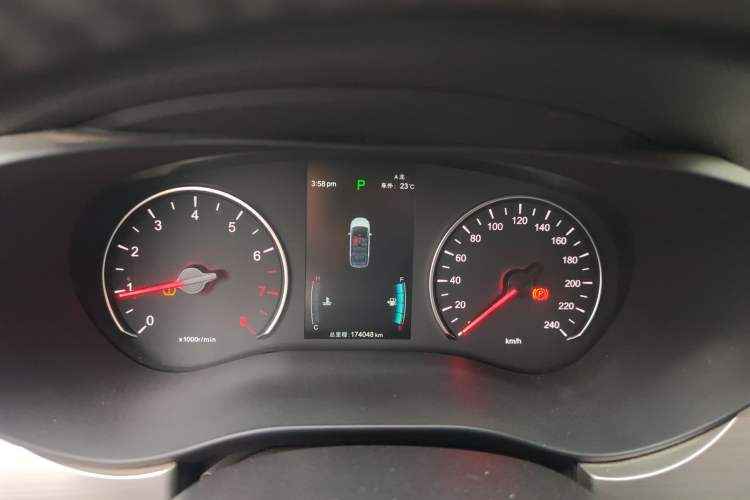 Used BYD Song MAX 2021 Upgraded Model 1.5T Automatic Luxury 6-Seater Instrument Cluster