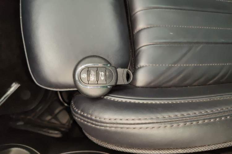 Used MINI MINI 2018 1.5T COOPER CABRIO Artist
