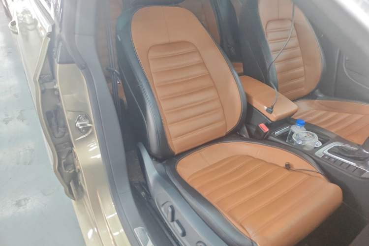 Used Volkswagen FAW-Volkswagen CC 2016 2.0 TSI Luxury Model Right Front Seat