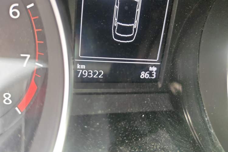 Used Volkswagen Magotan 2018 330TSI DSG Luxury Model Odometer Close Up