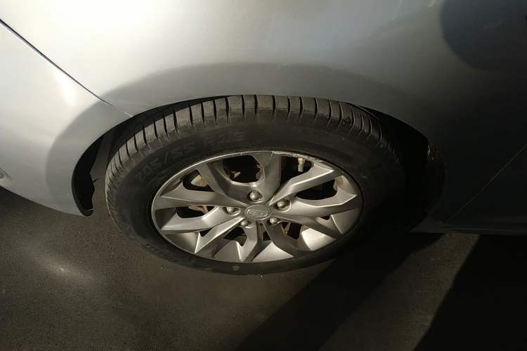 Used Geely Auto Emgrand GL 2017 1.3T Manual Elite Model