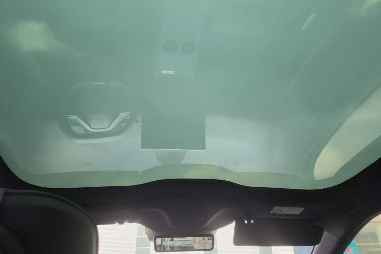 Used Avatr 06 2025 Ultra Pure Electric Edition Headliner