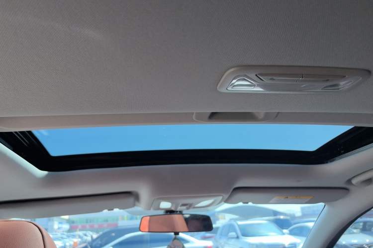 Used CHANGAN Eado 2023 Changan Edition PLUS Blue Whale NE 1.4T GDI DCT Prestige Version