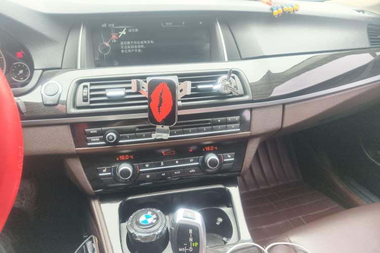 Used BMW 5 Series 2014 525Li Luxury Design Package
